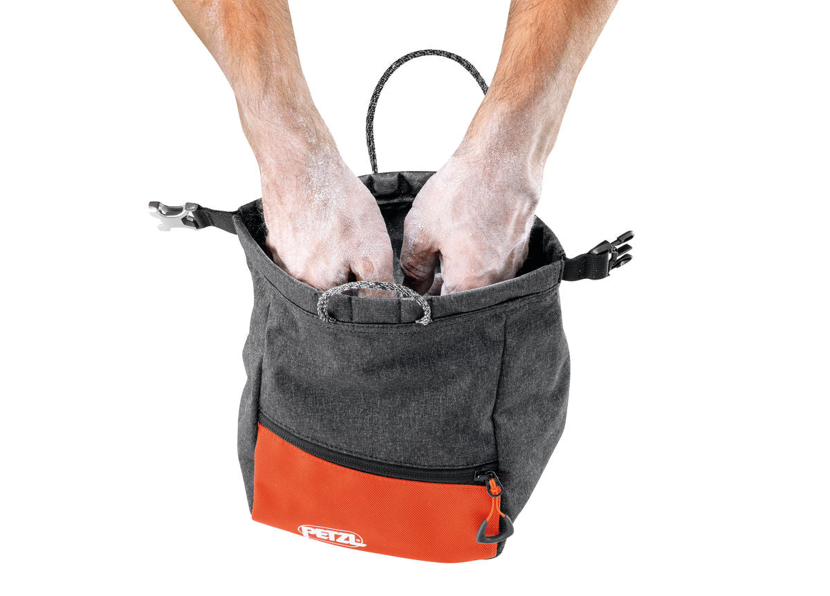 Sakab Chalk Bag D15 PETZL